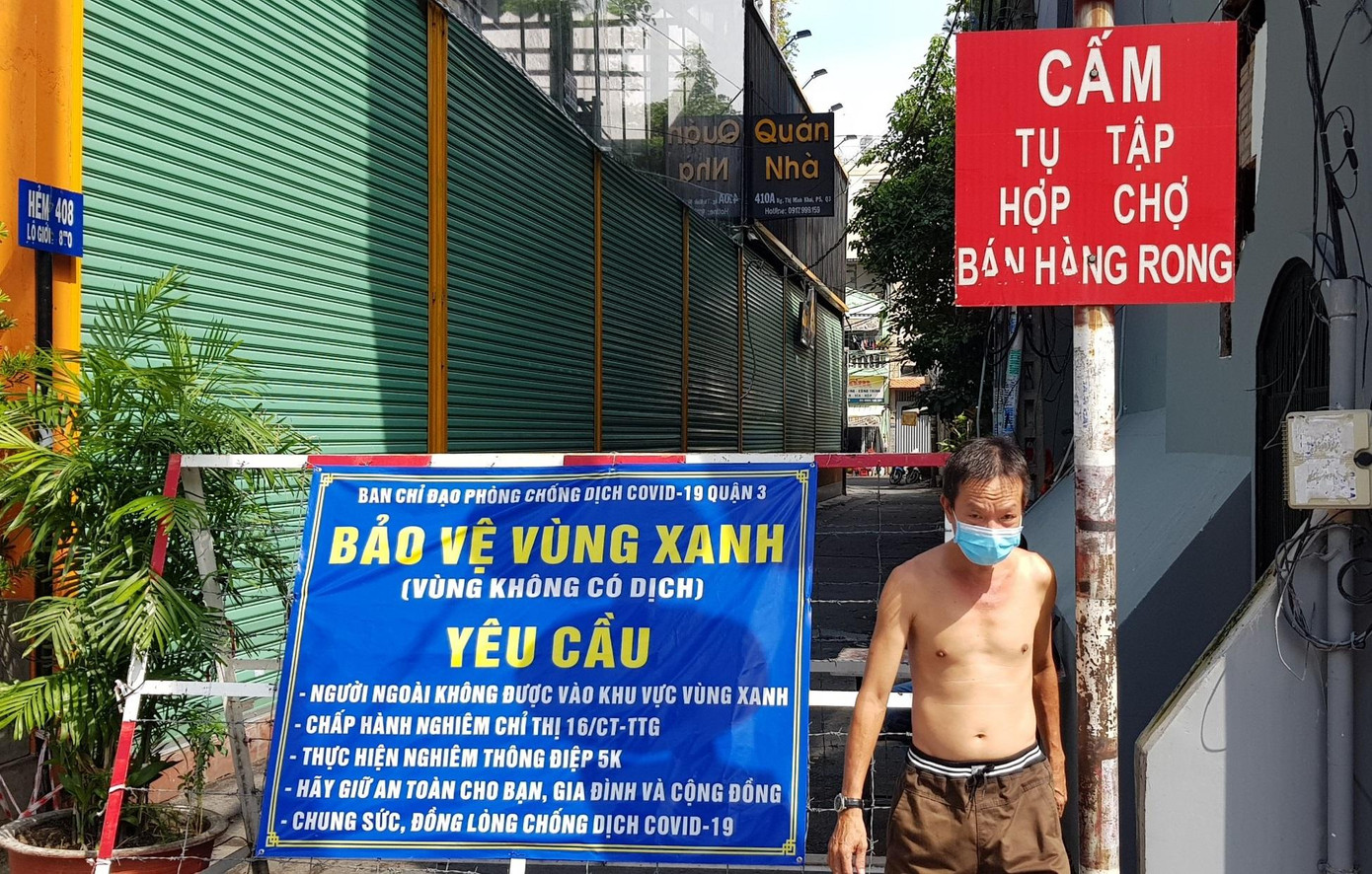 Số ca bệnh ngoài cộng đồng đã tăng vượt ca bệnh trong các khu vực phong tỏa. Số ca bệnh ngoài cộng đồng đã tăng vượt ca bệnh trong các khu vực phong tỏa.