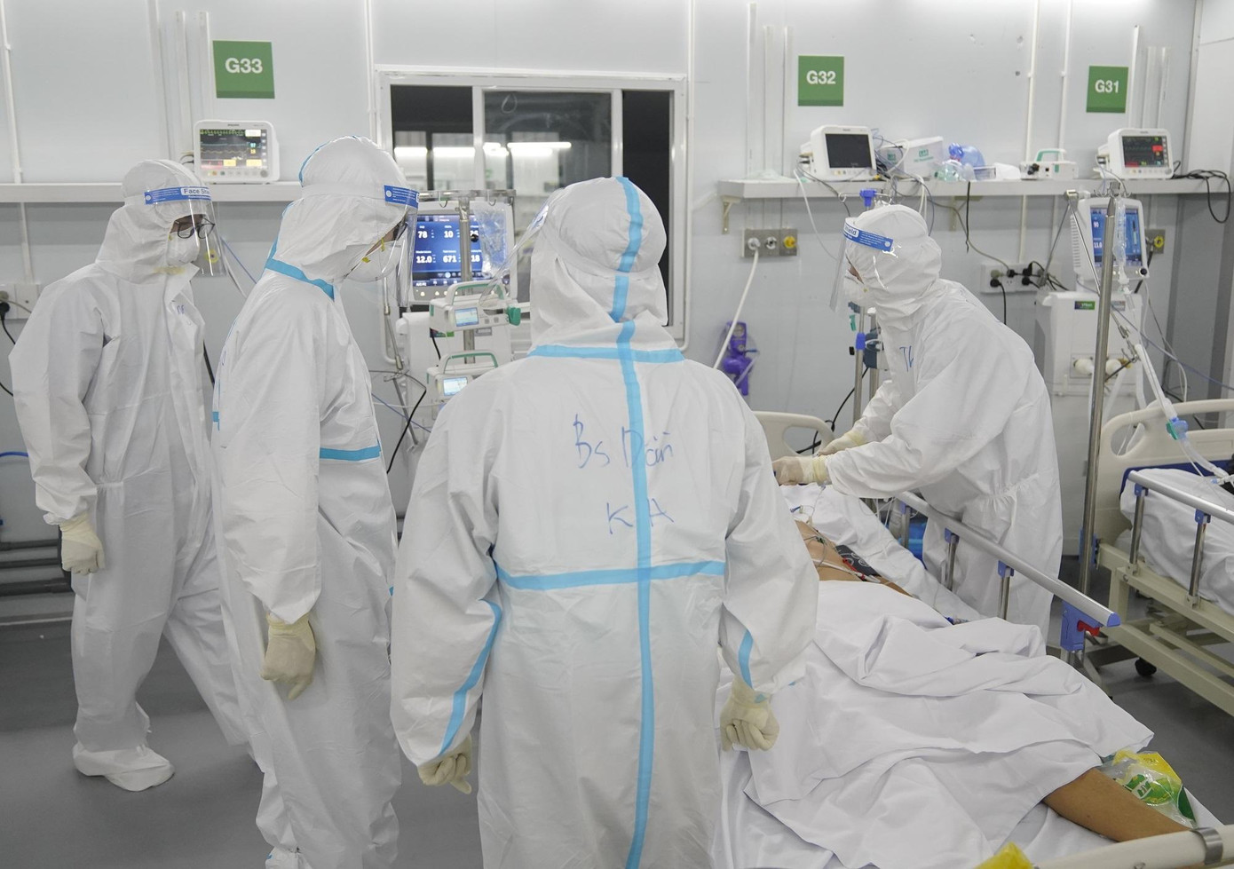 Thành phố đang chủ động các phương án điều trị để ngăn chặn bệnh nhân COVID-19 diễn tiến nặng, tử vong