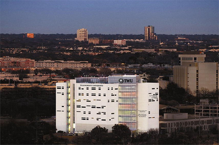 Đại học nữ giới Texas (Texas Woman's University) chính thức thành lập năm 1901, có trụ sở chính tại Denton, bang Texas, Mỹ
