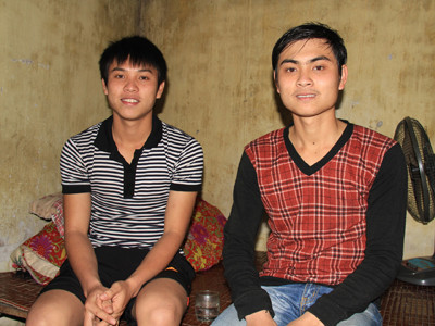 Hai anh em Thận và Chương. Ảnh: Trường Phong