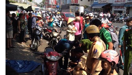 BẢN TIN ATGT: Nữ sinh lớp 11 chết thảm dưới bánh xe ben ảnh 2