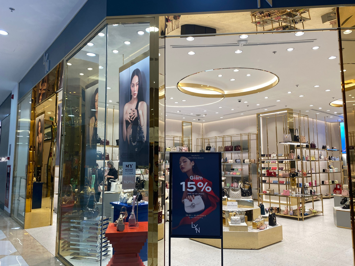 Các thương hiệu triển khai giảm giá đầu năm nhưng vẫn không hút khách Các thương hiệu triển khai giảm giá đầu năm nhưng vẫn không hút khách