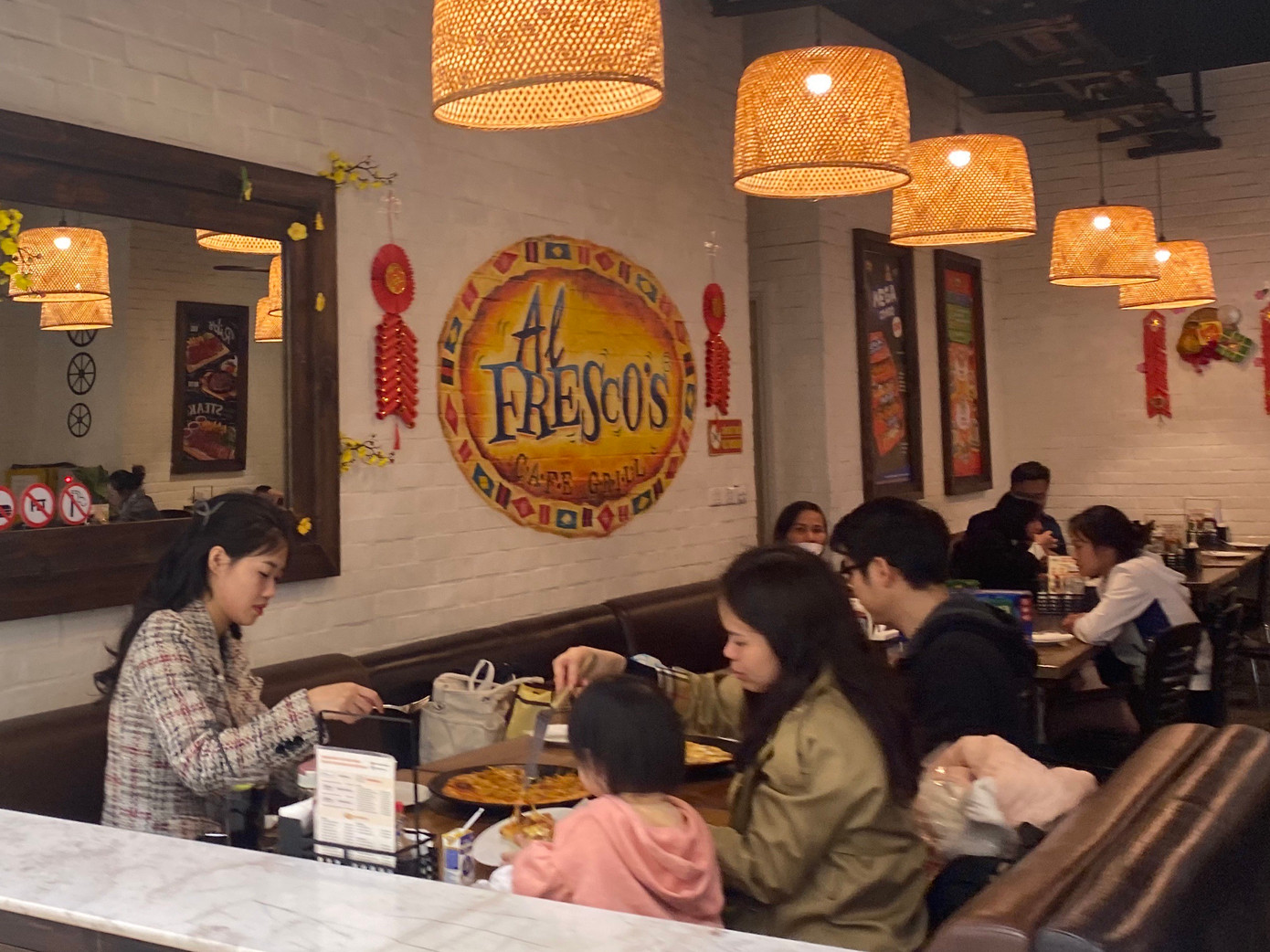 Nhóm hàng ăn và dịch vụ ăn uống giảm 0,38% Nhóm hàng ăn và dịch vụ ăn uống giảm 0,38%