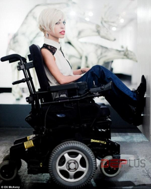 Điểm danh những 'người mẫu' dị nhất thế giới ảnh 1