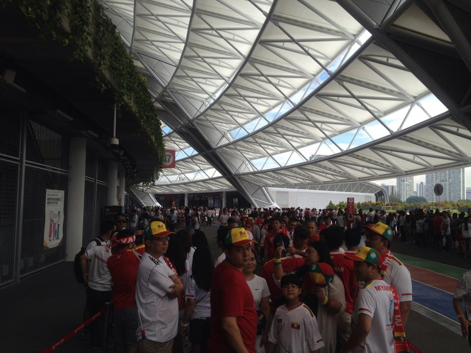 SEA Games ngày 13/6: Bóng đá vỡ mộng vàng, CĐV rơi lệ ảnh 20