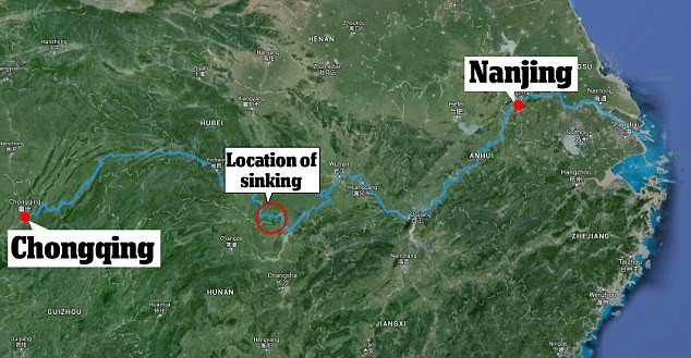 Trung Quốc chạy đua thời gian cứu nạn nhân trên tàu chìm ảnh 26