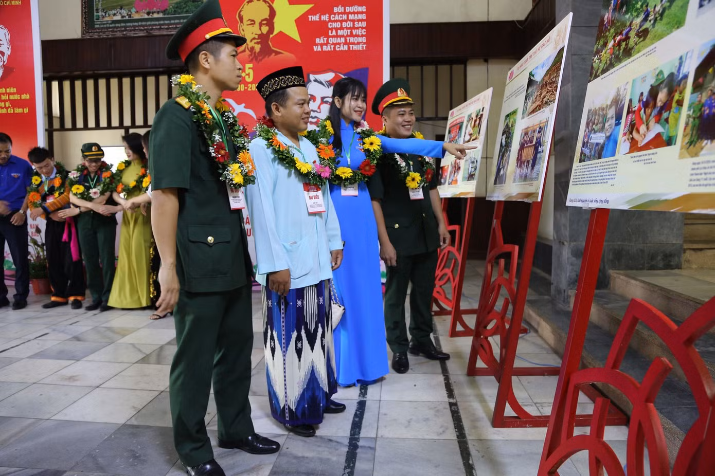 Tuyên dương 401 đại biểu thanh niên tiên tiến làm theo lời Bác ảnh 25