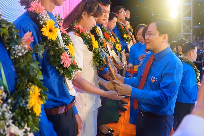 Tuyên dương 401 đại biểu thanh niên tiên tiến làm theo lời Bác ảnh 3