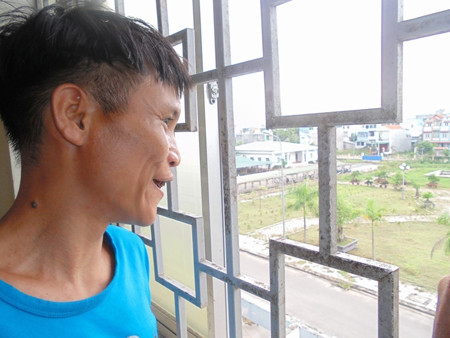 ..rồi đi ngắm ô tô, nhà cao tầng