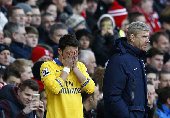 Stoke-Arsenal (1-0): Pháo thủ lạc lối ở Britannia ảnh 2