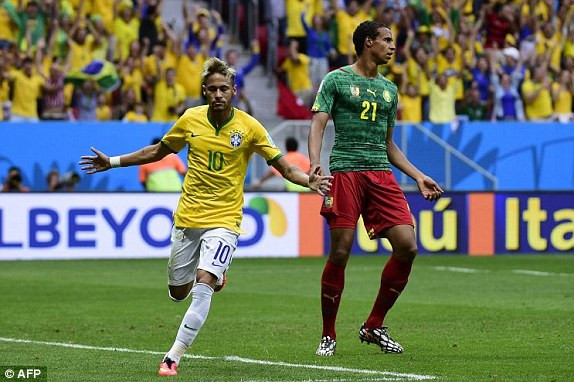 Thắng tưng bừng, Brazil và Mexico lấy vé vào vòng trong ảnh 14