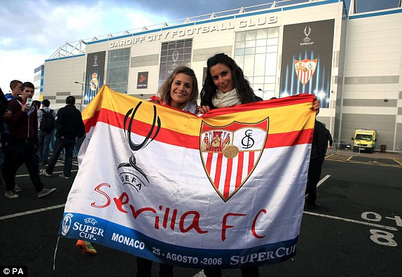 Ronaldo lập cú đúp, Real hả hê ôm Siêu Cup ảnh 12