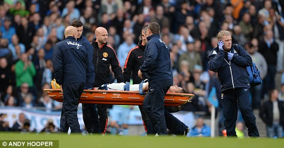 Man City-M.U (1-0): Quỷ đỏ ôm hận vì tội đồ Smalling ảnh 15