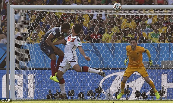 Pháp – Đức (0-1): Gà mà không gáy thì... về ảnh 11