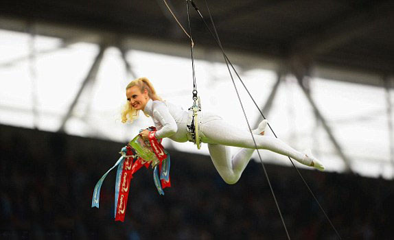 Man City ngược dòng lên ngôi vô địch ảnh 4