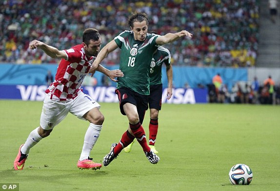 Thắng tưng bừng, Brazil và Mexico lấy vé vào vòng trong ảnh 8