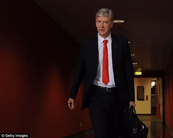 Arsenal vs Galatasaray (4-1): 'Cỗ pháo' Welbeck gầm vang ảnh 20