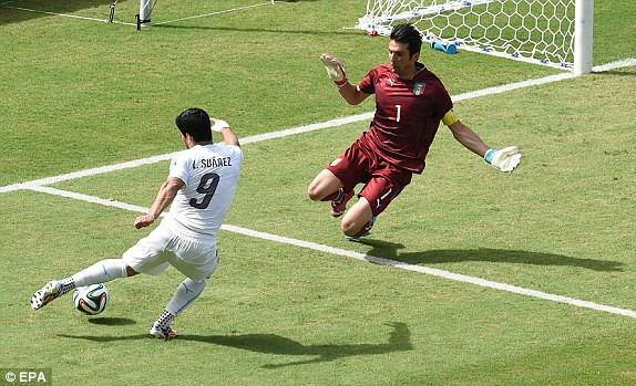 Italia – Uruguay (0-1): Arruzzi cay đắng chia tay World Cup ảnh 4