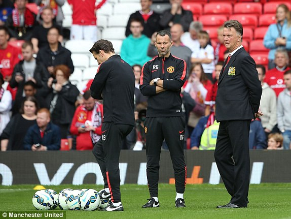 M.U-Swansea (1-2): Van Gaal nếm trái đắng ngày khai mạc ảnh 10