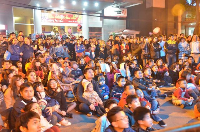 Rực sáng pháo hoa chào mừng năm mới 2015 ảnh 13