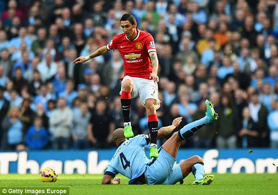 Man City-M.U (1-0): Quỷ đỏ ôm hận vì tội đồ Smalling ảnh 17