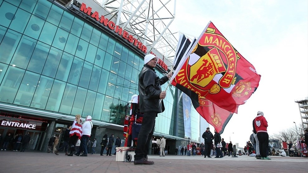 Van Persie thăng hoa, M.U ngược dòng kỳ vĩ ảnh 4