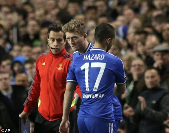 Ngược dòng thần kỳ, Chelsea vào bán kết ảnh 17