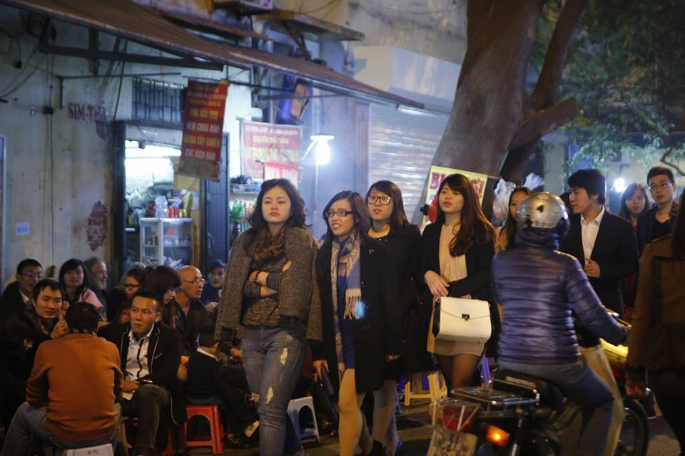 TƯỜNG THUẬT: Giới trẻ tưng bừng đón Giáng sinh ảnh 33