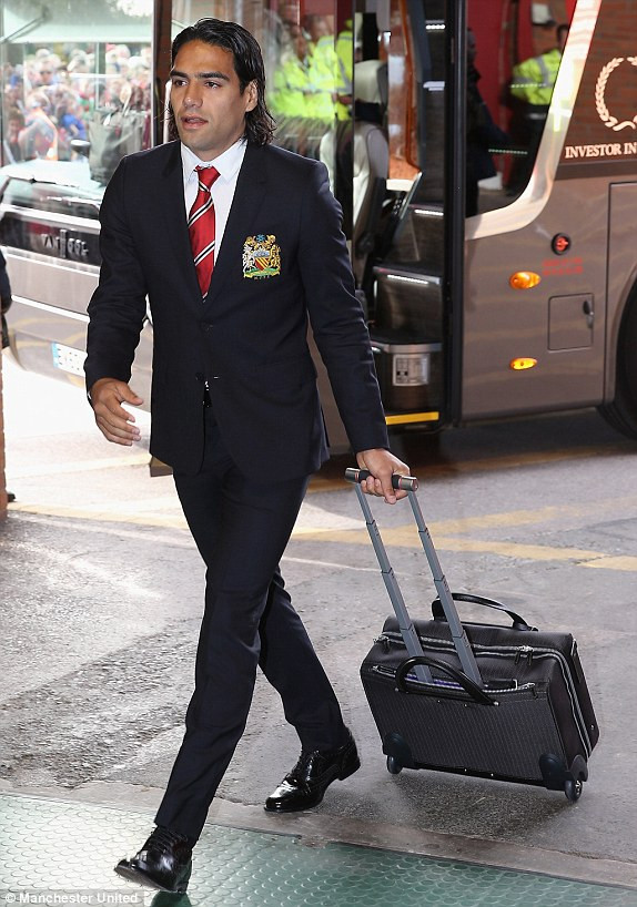 Falcao 'mở tài khoản', M.U hạ Everton ảnh 17