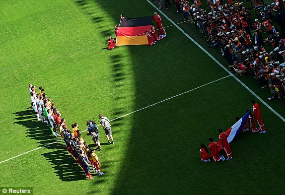 Pháp – Đức (0-1): Gà mà không gáy thì... về ảnh 15