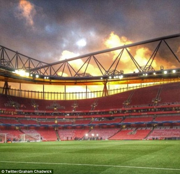 Hạ Arsenal, Bayern đặt một chân vào tứ kết ảnh 11