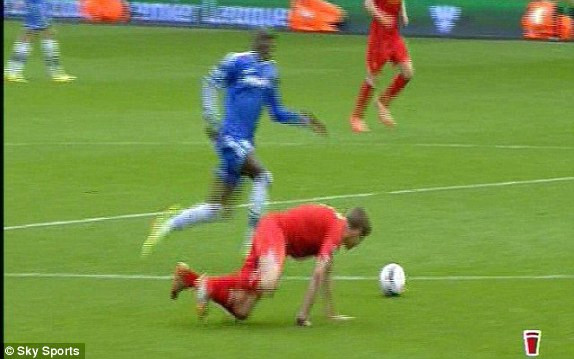 Liverpool-Chelsea (0-2): 'Cáo già' như Mourinho ảnh 6