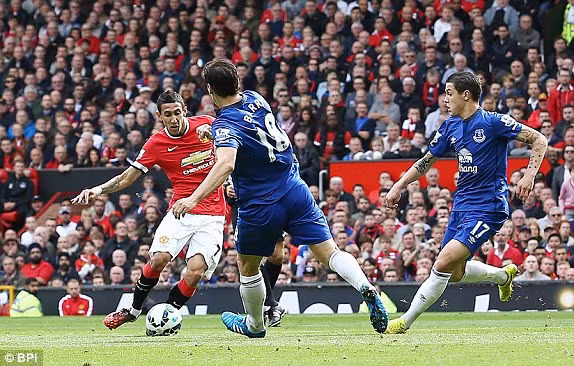 Falcao 'mở tài khoản', M.U hạ Everton ảnh 7