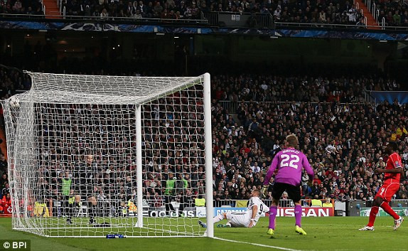 Real Madrid vs Liverpool (1-0): Hoàng gia lấy vé sớm ảnh 5