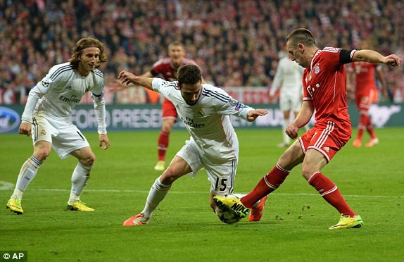 Bayern–Real (0-4): Phế truất 'Hùm xám' ảnh 3
