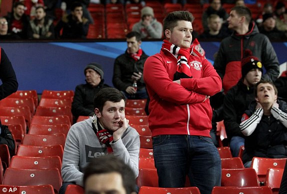 Van Persie thăng hoa, M.U ngược dòng kỳ vĩ ảnh 9