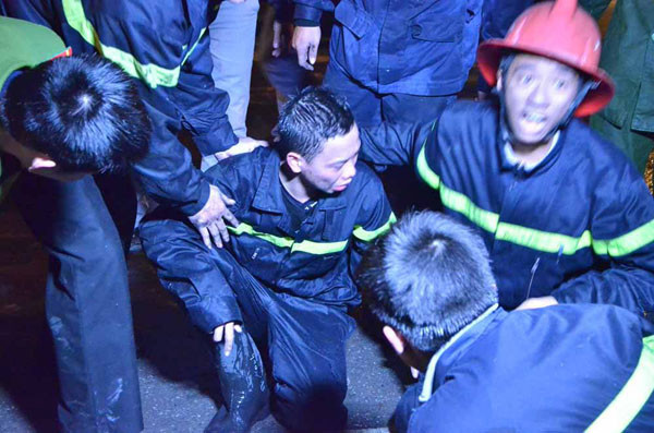 [ẢNH] Lửa ngùn ngụt bao trùm thẩm mỹ viện trên phố Kim Mã ảnh 9