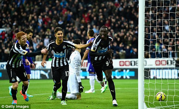 Newcastle vs Chelsea (2-1): Cay đắng Mourinho ảnh 4