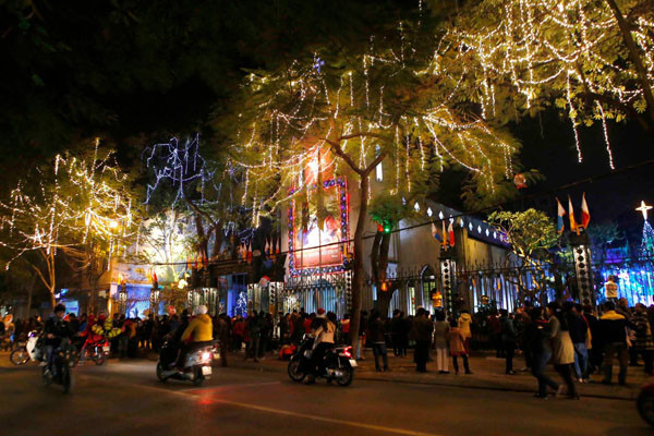TƯỜNG THUẬT: Giới trẻ tưng bừng đón Giáng sinh ảnh 21