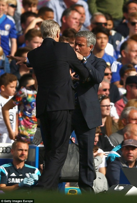 Chelsea vs Arsenal (2-0): Wenger lại ôm hận trước Mourinho ảnh 7