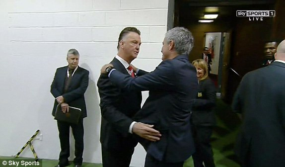 M.U vs Chelsea (1-1): Van Persie giải cứu 'Quỷ đỏ' ảnh 12