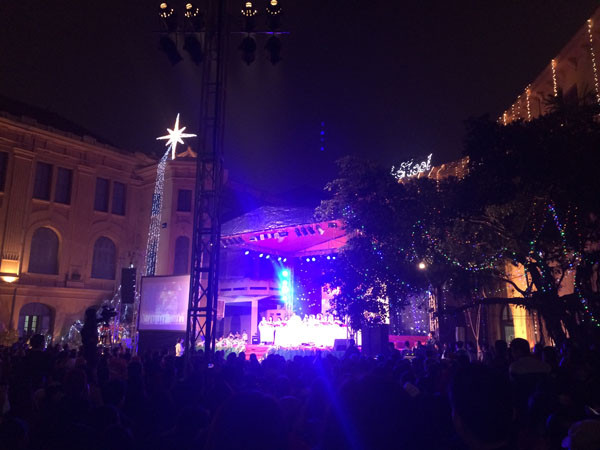 TƯỜNG THUẬT: Giới trẻ tưng bừng đón Giáng sinh ảnh 26