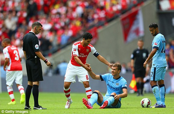 Vùi dập Man City dưới họng pháo, Arsenal giành Siêu cup ảnh 3