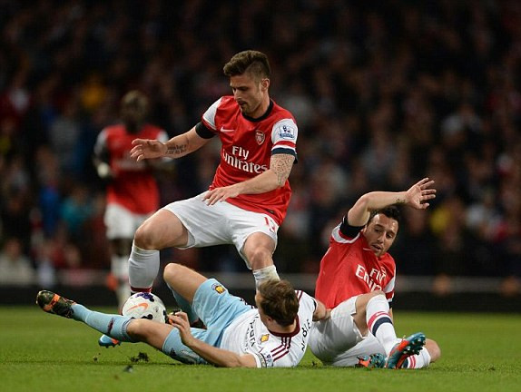 Ngược dòng ấn tượng, Arsenal trở lại tốp 4 ảnh 3