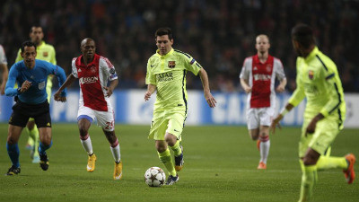 Ajax vs Barca (0-2): Messi san bằng kỷ lục của 'Chúa nhẫn' ảnh 10