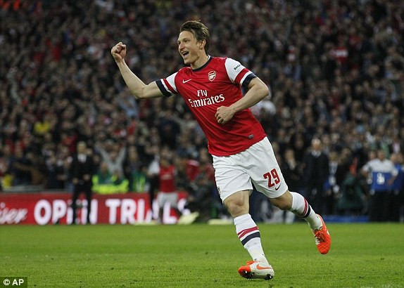 Ngược dòng ấn tượng, Arsenal trở lại tốp 4 ảnh 10