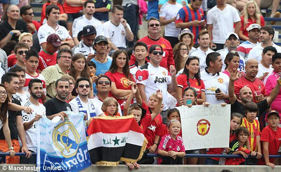 M.U-Real (3-1): Quỷ đỏ phá tan 'Thiên hà trắng' ảnh 6