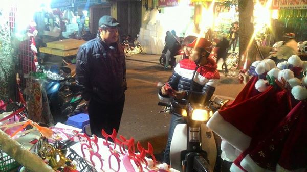 TƯỜNG THUẬT: Giới trẻ tưng bừng đón Giáng sinh ảnh 76