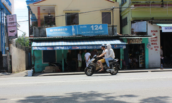 Tin mới về vụ giải cứu nữ sinh bị khống chế ở nhà riêng ảnh 2