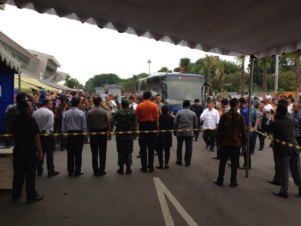 [LIVE] Chuẩn bị 'phương án xấu nhất' cho máy bay mất tích ảnh 8